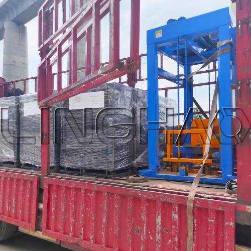 Complete QT4-24 production line configuration at LINGHAO factory